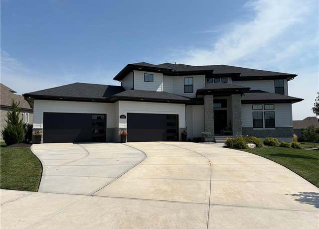 Property at 12300 W 169th St, Overland Park, KS 66221, 7 beds, 7 baths