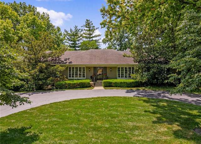 Property at 1903 W 67th Ter, Mission Hills, KS 66208, 4 beds, 3 baths