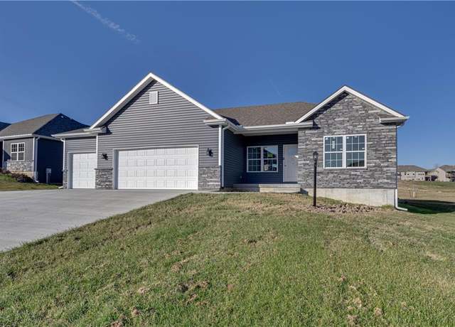 Property at 4406 Valley Ridge Dr, St Joseph, MO 64505, 3 beds, 2 baths