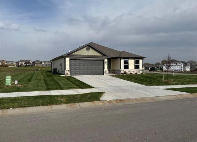 Property at 713 Bentley Dr, Belton, MO 64012, 3 beds, 2 baths