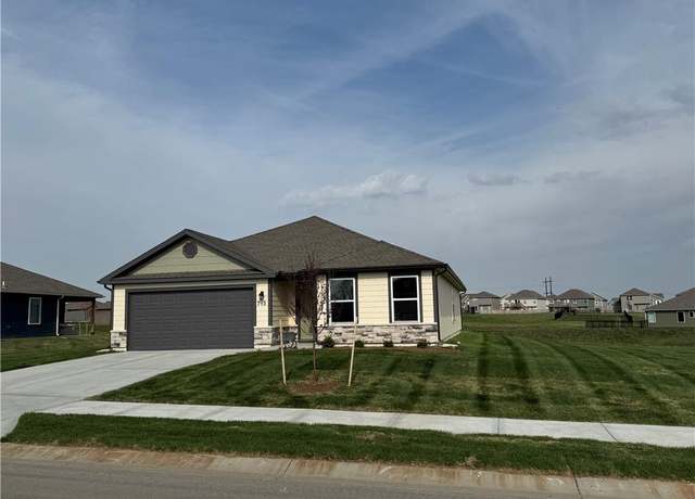 Property at 713 Bentley Dr, Belton, MO 64012, 3 beds, 2 baths