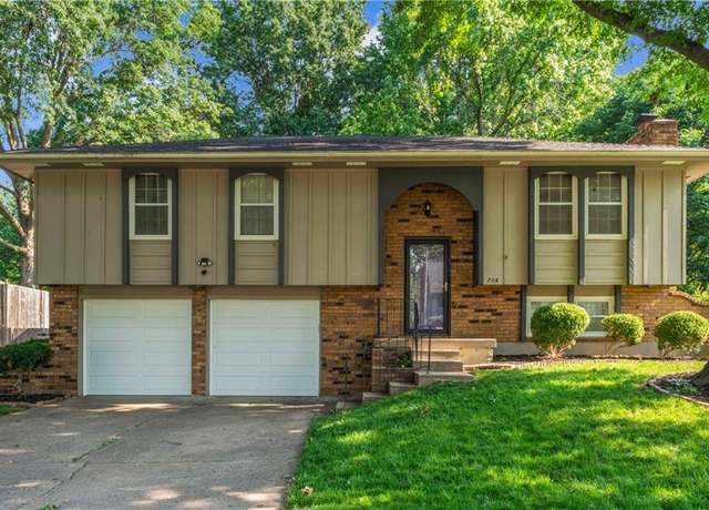 Property at 708 NE 80th Ter, Kansas City, MO 64118, 3 beds, 2.5 baths