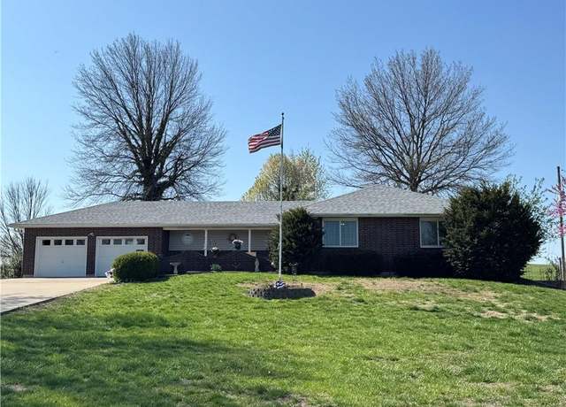 Property at 13885 Mc Intyre Rd, Leavenworth, KS 66048, 3 beds, 2.5 baths