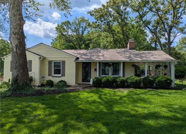 Property at 9814 W 57th St, Shawnee, KS 66203, 3 beds, 2 baths
