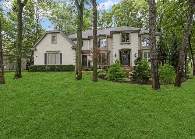 Property at 16800 S Country Club Dr, Loch Lloyd, MO 64012, 4 beds, 4 baths