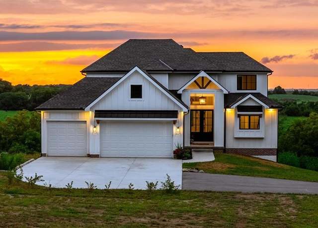 Property at 31215 E 219th St, Pleasant Hill, MO 64080, 5 beds, 4.5 baths