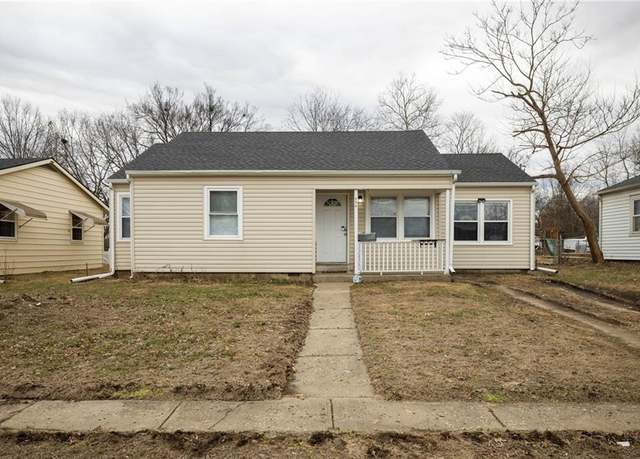 Property at 404 Franklin St, Warrensburg, MO 64093, 4 beds, 1 bath