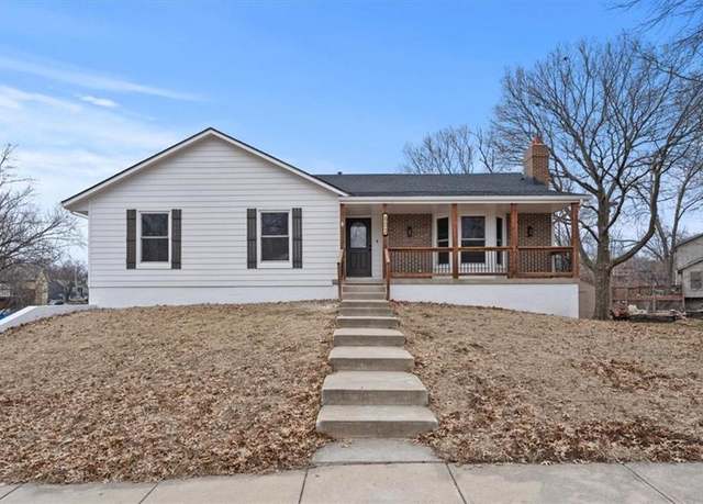 Property at 802 Heather Dr, Belton, MO 64012, 3 beds, 3 baths