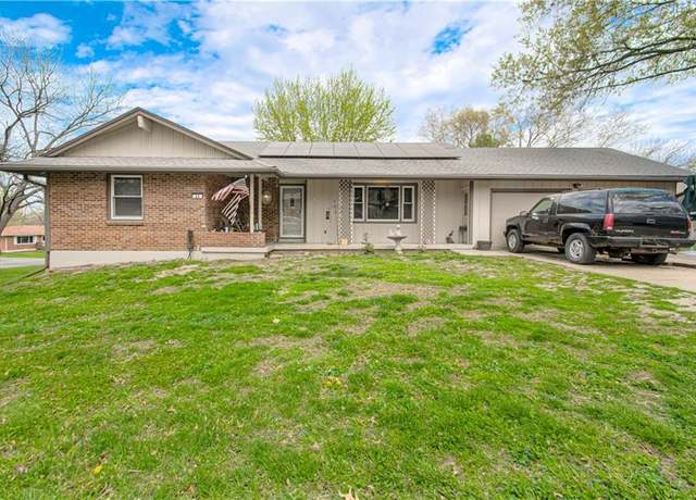 Property at 24 Broyles St, Buckner, MO 64016, 3 beds, 1 bath
