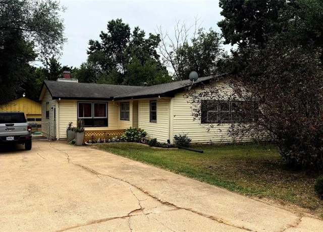 Property at 327 E Longfellow St, Kansas City, MO 64119, 3 beds, 1 bath