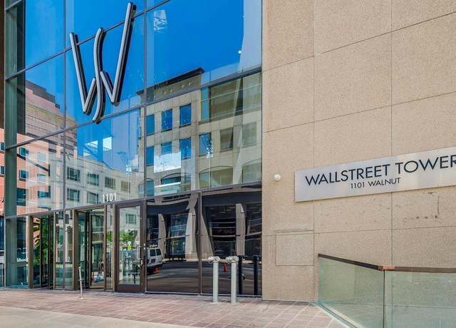 Property at 1101 Walnut St #1302, Kansas City, MO 64106, 1 bed, 1.5 baths