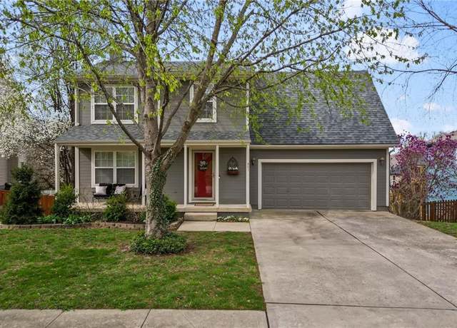 Property at 801 Hilltop Rd, Kearney, MO 64060, 4 beds, 2.5 baths