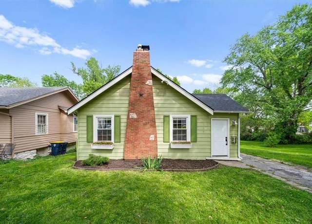 Property at 6125 Tracy Ave, Kansas City, MO 64110, 3 beds, 2 baths