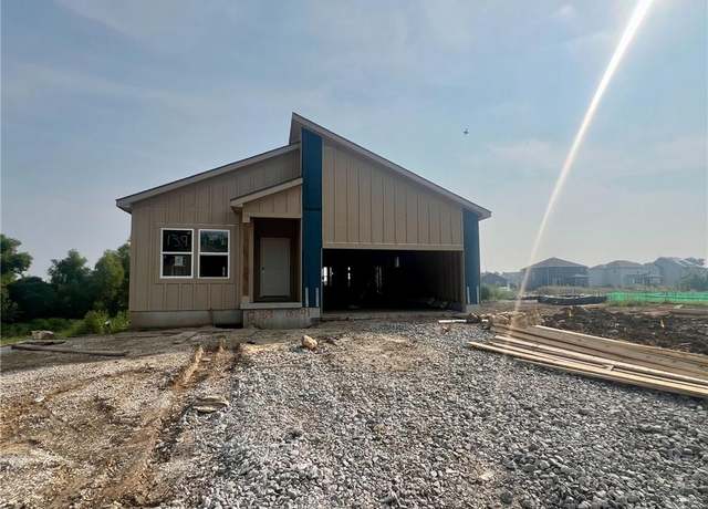 Property at 18791 188th Ter, Spring Hill, KS 66083, 3 beds, 2 baths