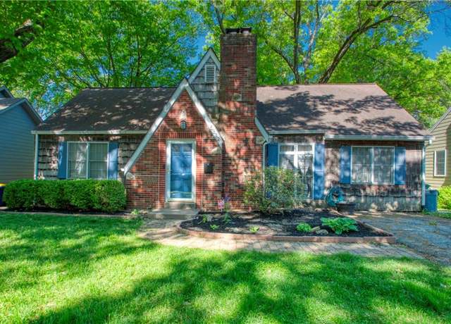Property at 5332 Birch St, Roeland Park, KS 66205, 3 beds, 2 baths