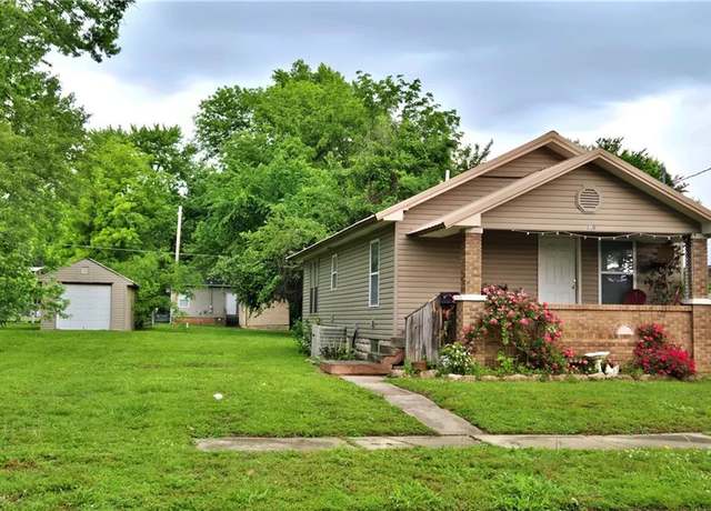 Property at 210 W 18th St, Pittsburg, KS 66762, 2 beds, 1 bath