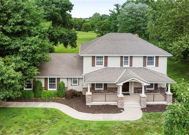Property at 16297 Outlook St, Stilwell, KS 66085, 4 beds, 3 baths