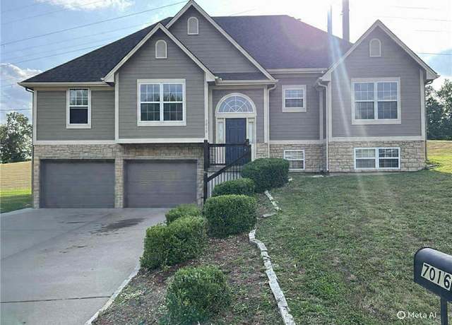 Property at 7016 Ewing Ave, Kansas City, MO 64133, 3 beds, 2 baths
