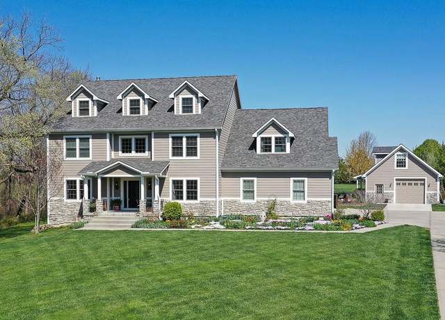 Property at 18230 Prairie View Dr, Tonganoxie, KS 66086, 7 beds, 5 baths