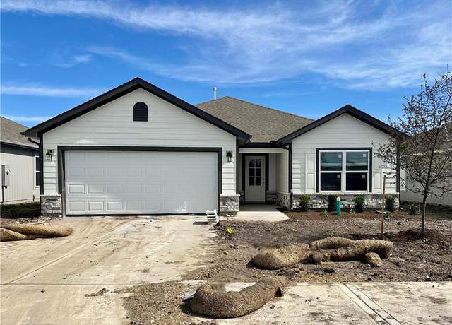 Property at 600 W Lanesfield St, Gardner, KS 66030, 4 beds, 2 baths