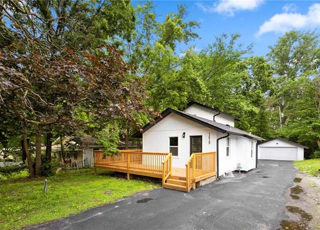 Property at 1419 Washington Blvd, Kansas City, KS 66102, 2 beds, 3 baths