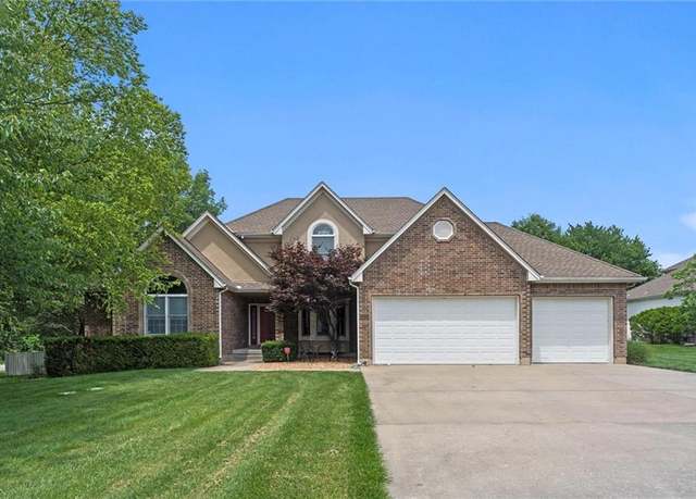 Property at 4505 NW Bittersweet Ln, Blue Springs, MO 64015, 4 beds, 4.5 baths