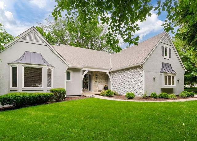 Property at 12808 Howe Dr, Leawood, KS 66209, 4 beds, 4 baths