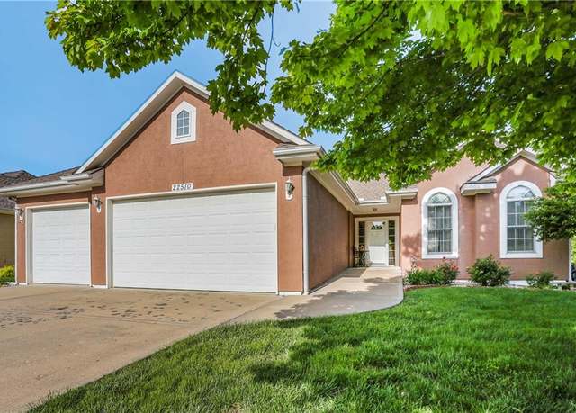 Property at 22510 Vincent St, Peculiar, MO 64078, 2 beds, 2 baths