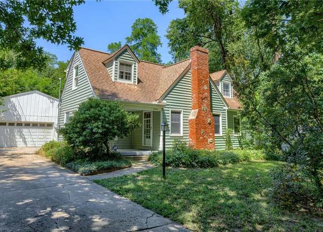 Property at 6804 Hawthorne Ave, Raytown, MO 64133, 3 beds, 1.5 baths