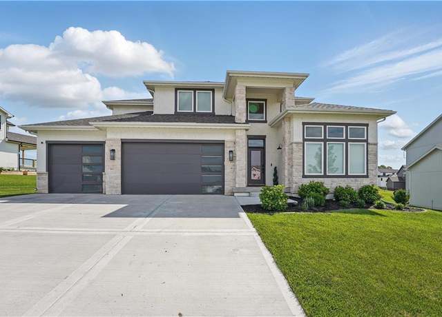Property at 11425 Orchard Dr, Kearney, MO 64060, 5 beds, 4.5 baths
