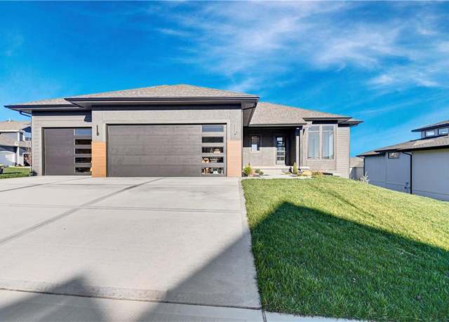Property at 17321 Gillette St, Overland Park, KS 66221, 4 beds, 4 baths