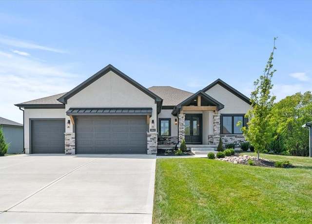 Property at 2822 Hearthstone Pl, Lee's Summit, MO 64082, 4 beds, 4 baths