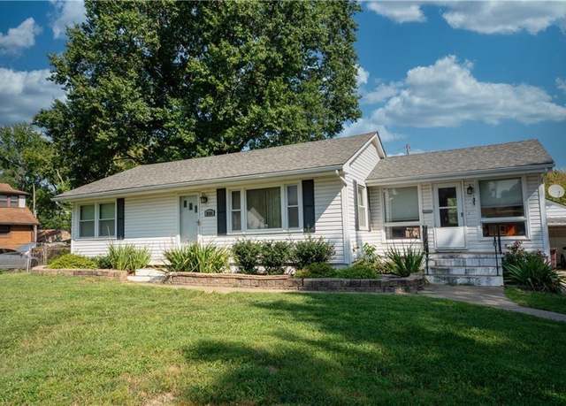 Property at 9608 E 33rd St, Independence, MO 64052, 2 beds, 2 baths