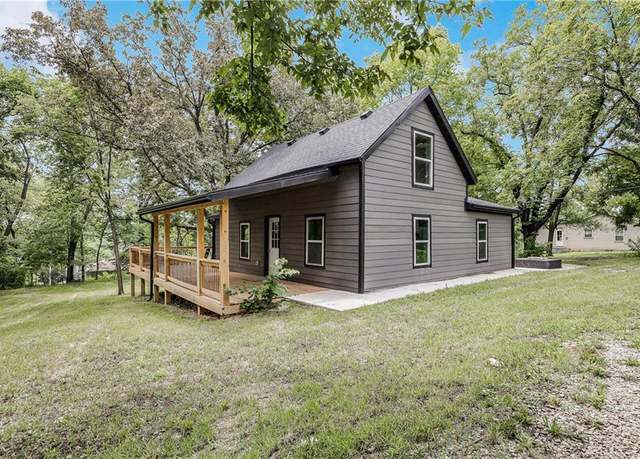 Property at 303 W 3rd St, Freeman, MO 64746, 3 beds, 1.5 baths