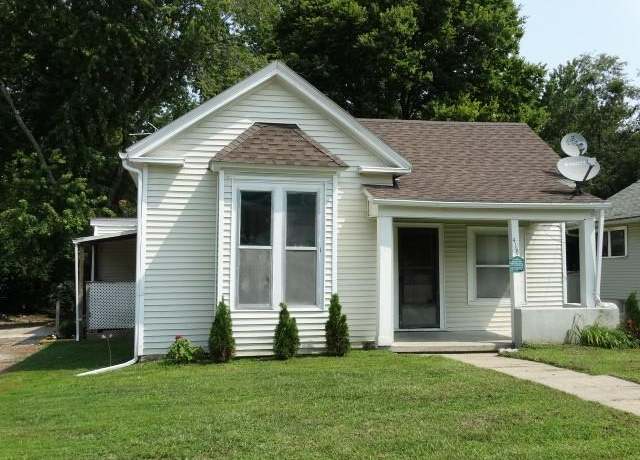 Property at 418 E Main St, Richmond, MO 64085, 3 beds, 1 bath