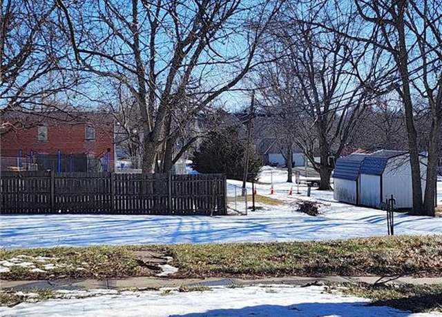 Property at 203 S 6th St, Savannah, MO 64485