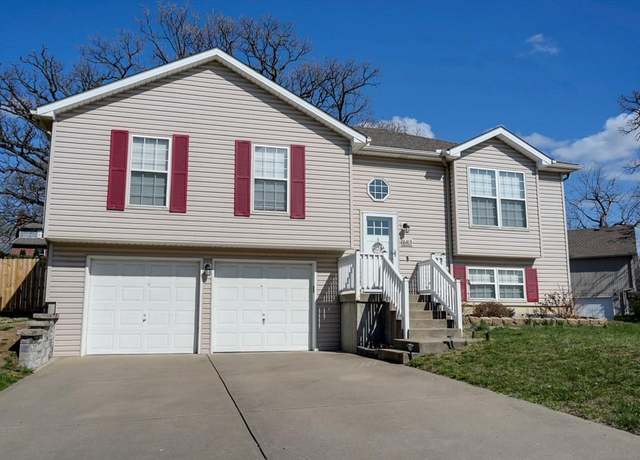 Property at 6413 N Kirkwood Ave, Kansas City, MO 64151, 3 beds, 3 baths
