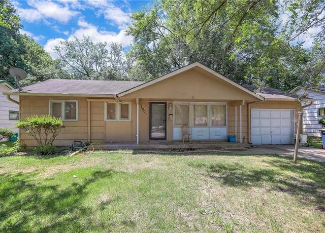 Property at 7901 E 90th Ter, Kansas City, MO 64138, 3 beds, 2 baths