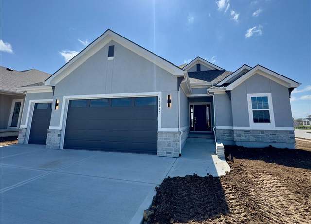 Property at 17175 W 168th Pl, Olathe, KS 66062, 4 beds, 3 baths