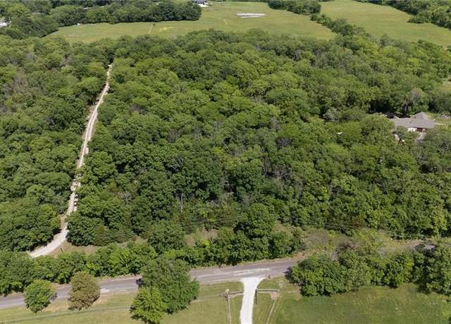Property at 1001 S Borgman Rd, Oak Grove, MO 64075
