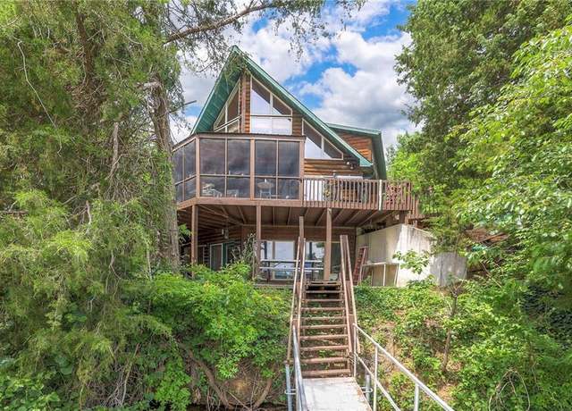 Property at 346 NW 182nd Rd, Clinton, MO 64735, 3 beds, 3.5 baths
