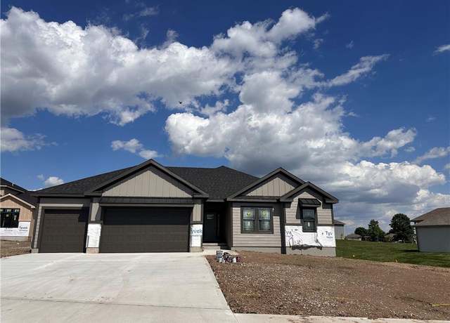 Property at 2005 Foxtail Pt, Kearney, MO 64060, 3 beds, 2 baths