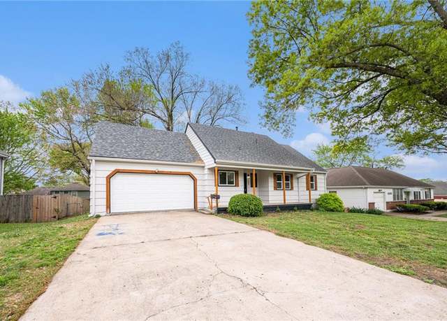 Property at 9505 E 79th St, Raytown, MO 64138, 3 beds, 1.5 baths