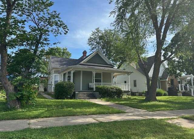 Property at 304 E Maple St, Independence, KS 67301, 2 beds, 1 bath