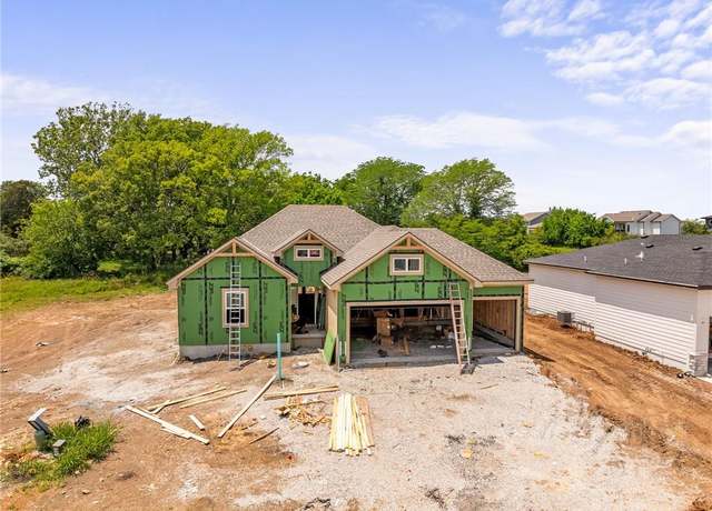 Property at 14278 S Houston St, Olathe, KS 66061, 3 beds, 2.5 baths