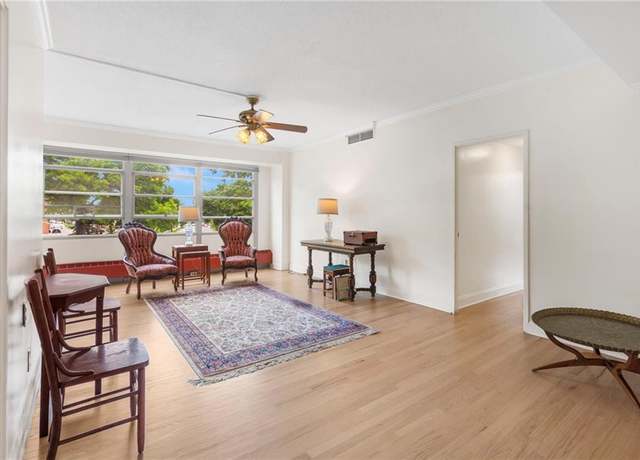 Property at 333 W Meyer Blvd #212, Kansas City, MO 64113, 2 beds, 2 baths