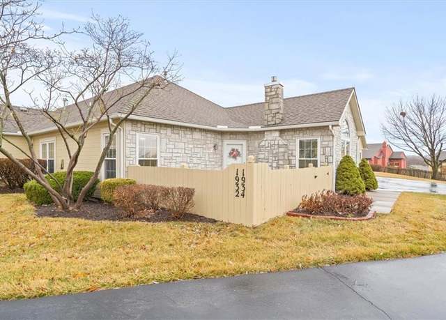 Property at 1932 W 139th St, Leawood, KS 66224, 2 beds, 2 baths