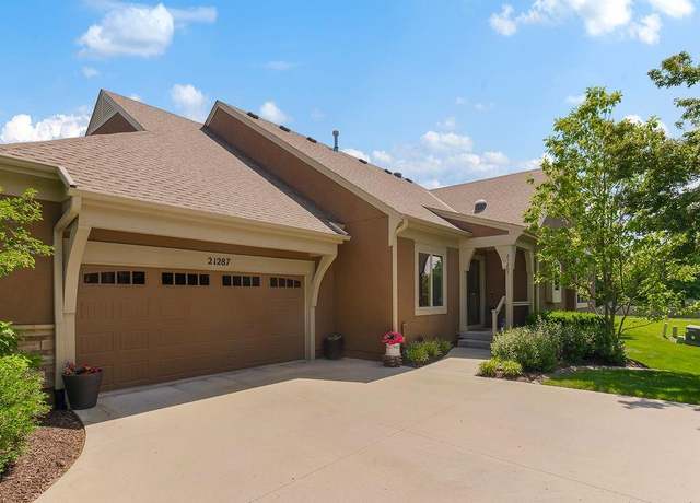 Property at 21287 W 116th St, Olathe, KS 66061, 3 beds, 3 baths