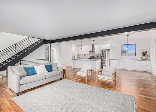Property at 2605 W The Paseo Blvd, Kansas City, MO 64108, 3 beds, 3.5 baths