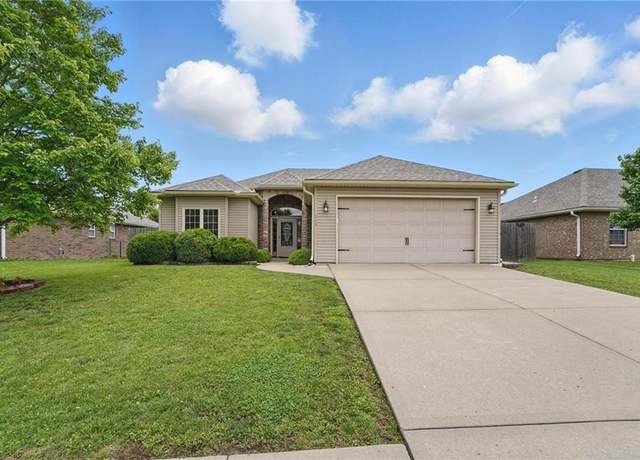 Property at 113 NW Michael Dr, Grain Valley, MO 64029, 3 beds, 2 baths